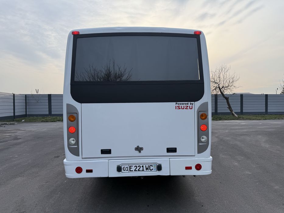 NP 40 isuzu avtobus  sotiladi