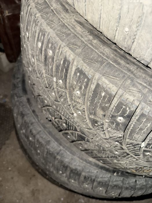 Продам Шины зимние