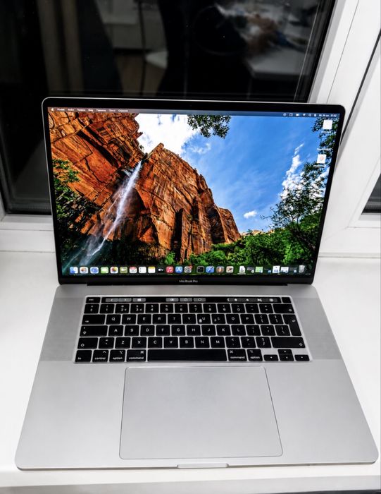 Mac book pro 16 озу