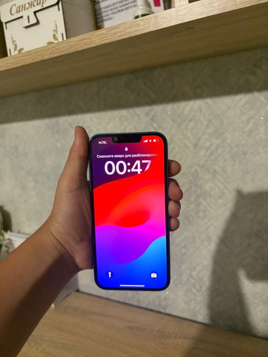Продается Iphone 13