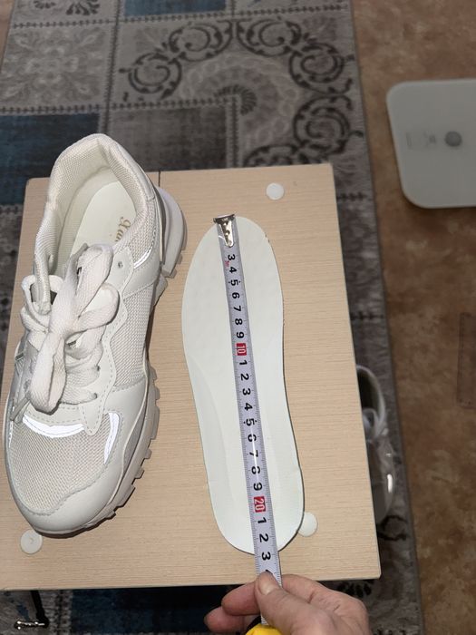 Кроссовки женские 36 размер