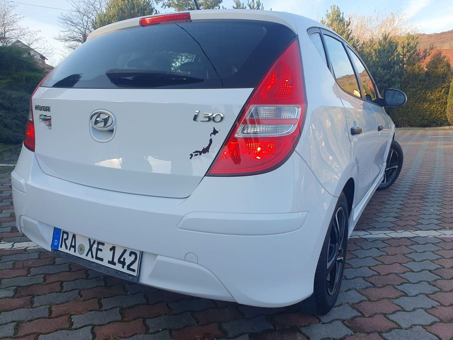 -Hyundai i30 facelift-klimatronik-2011-1.4benzina-105cai-euro5-adusa din germania-