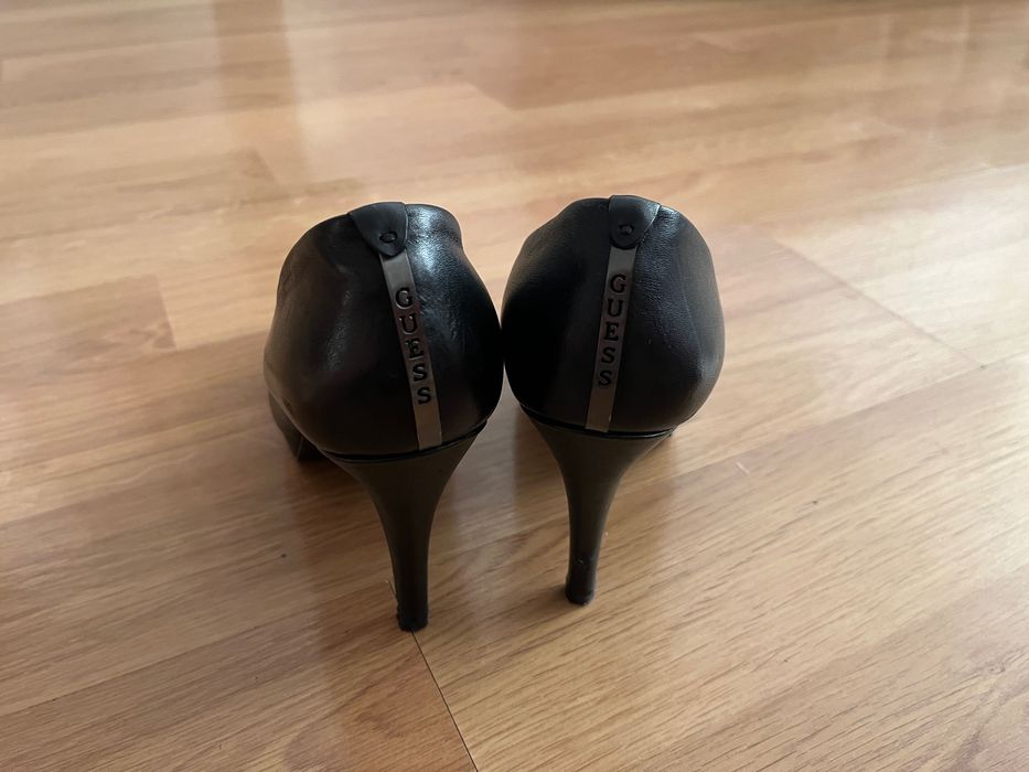 Дамски обувки guess естествена кожа