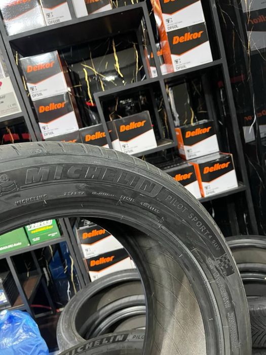 Michelin Pilot Sport 4 SUV 265/45R21 104W