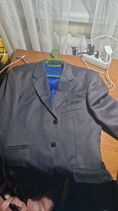 Продам премиальный пиджак люксового бренда