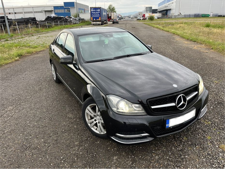 MERCEDES-BENZ C-Class 2012