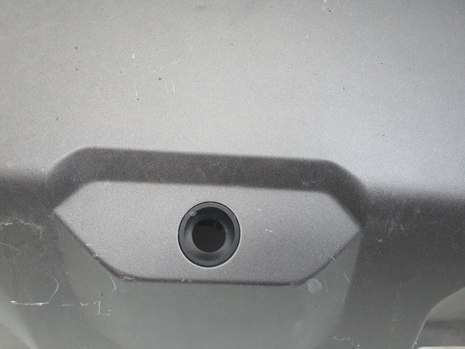 Задна броня лайсна Dacia Duster 3