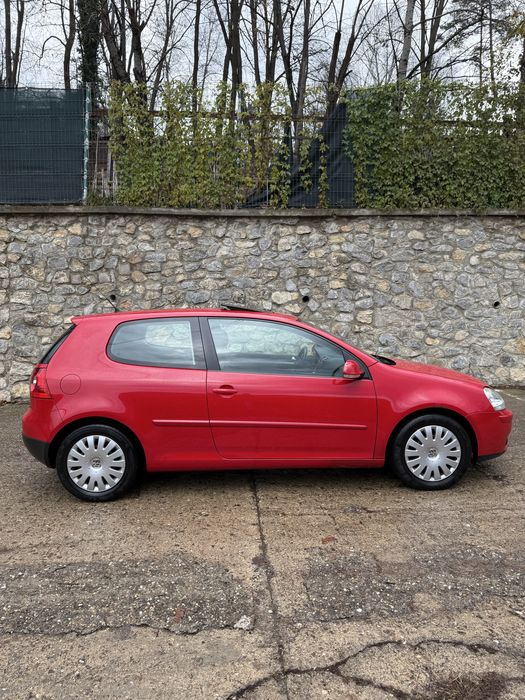 Volkswagen Golf 5 1.9 TDI Sportline Trapa Electrică