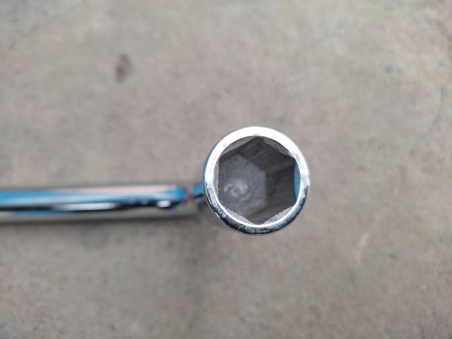 Балонный ключ 17мм