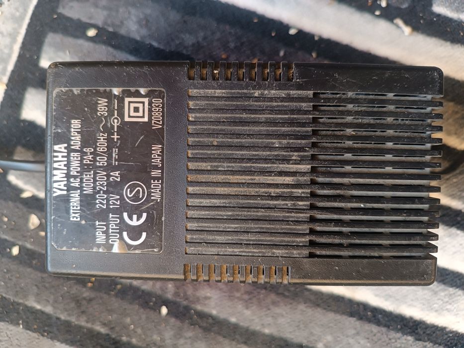 Vând orgă Yamaha prs-540