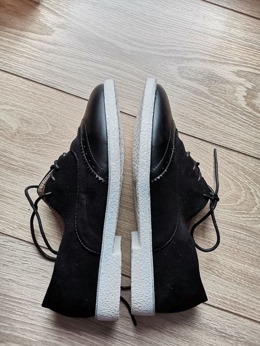 Обувки, черни с връзки