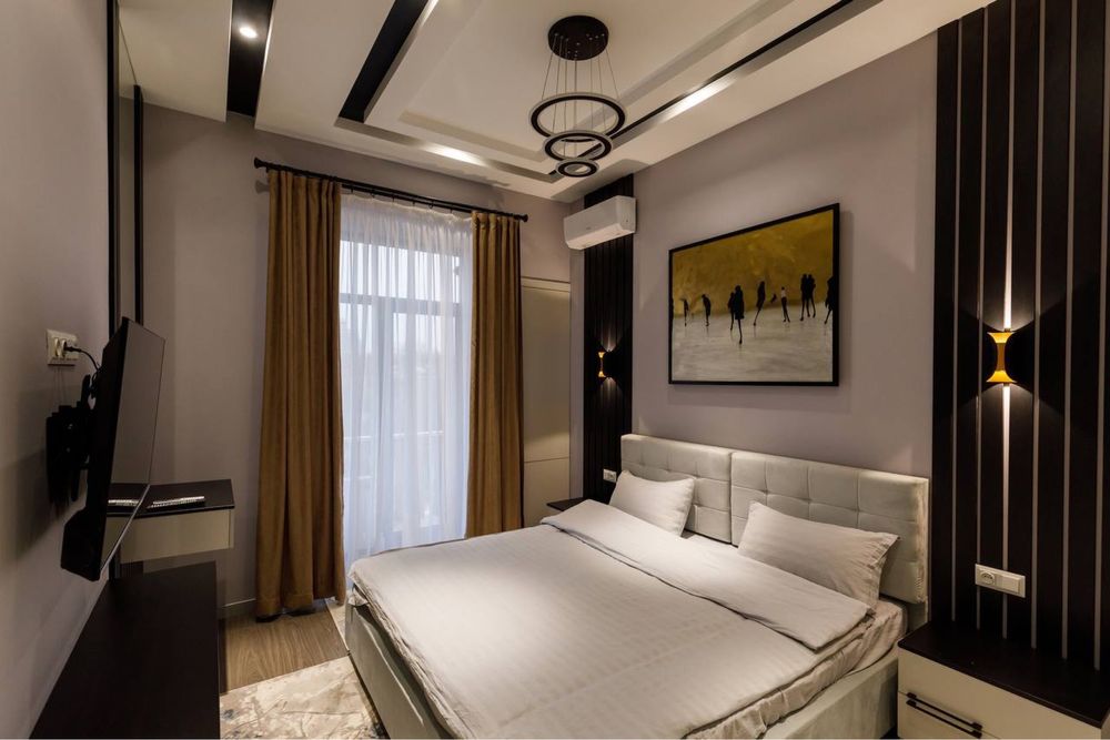 Мирабадский район 2х ком-я Сдаётся в аренду долгий срок.