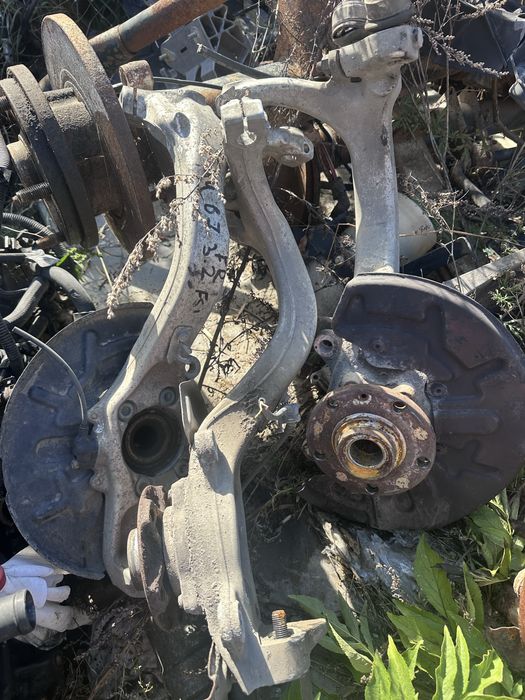 Шенкели Audi A4 Seat Exeo