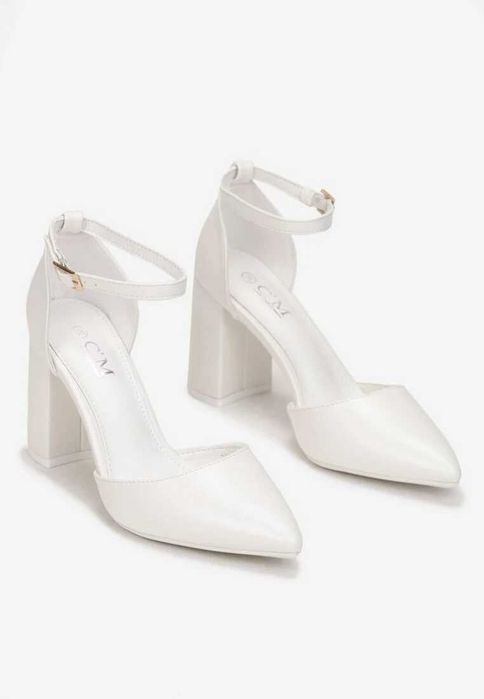 Pantofi albi, mărimea 37, noi, pentru mirese