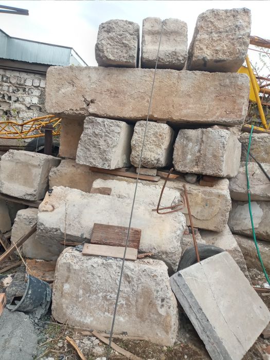 Продам блоки фундаментые