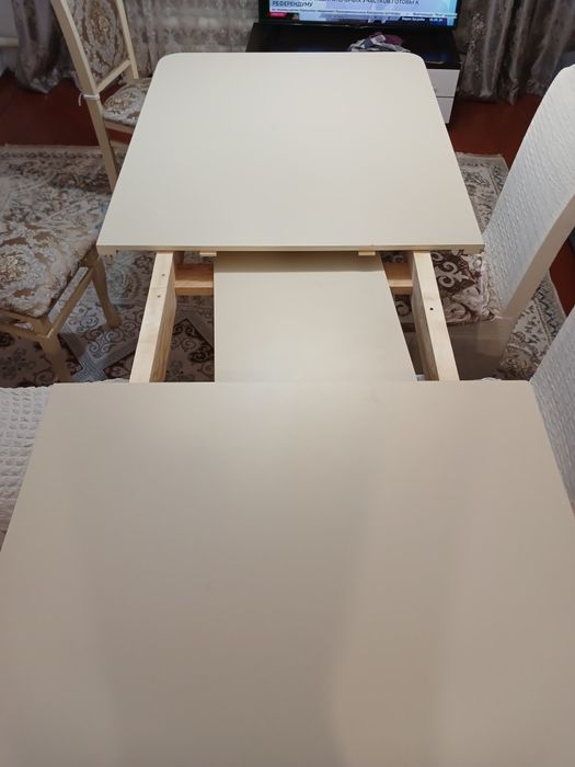 Продам Стол гостинный