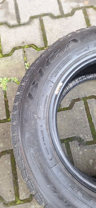 Vând 4 anvelope iarnă Debica 185/70R14