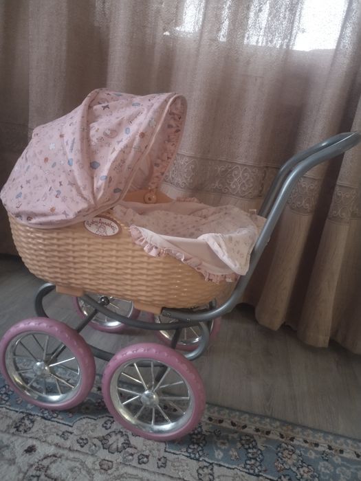 Коляска для кукол