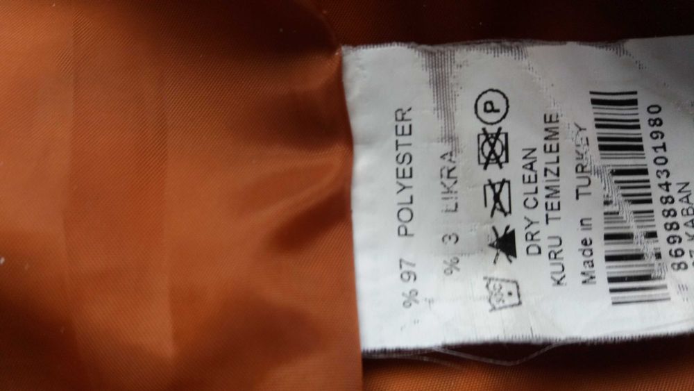 Продам женский плащ  48 размер цена 5000