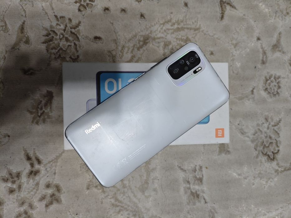 Продам Редми нот 10 4/128 гб