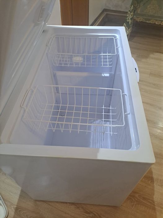 Vand lada frigorifica Beko 298L