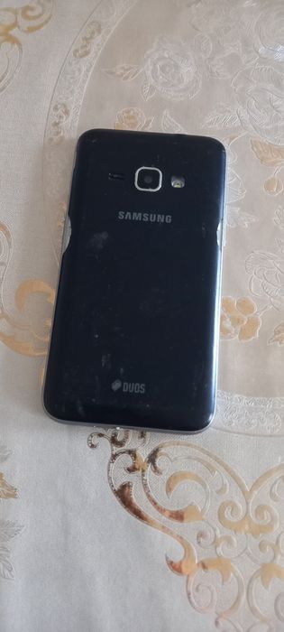 Смартфон телефон