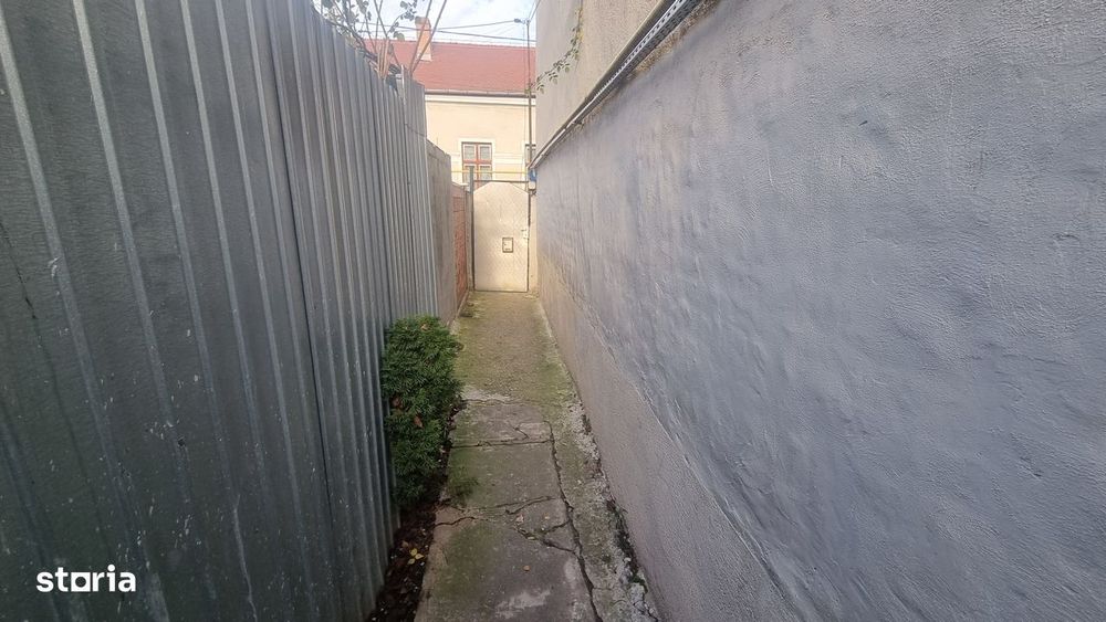 Apartament la casă zonă liniștită