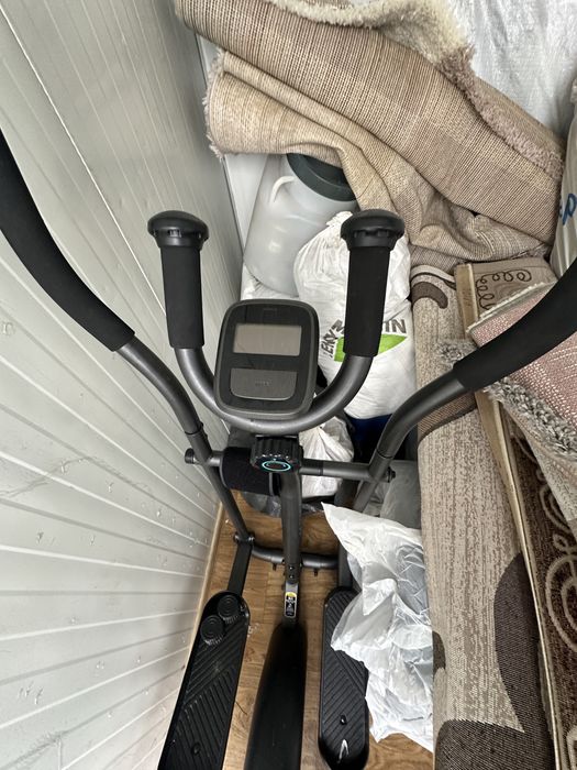 Vand bicicleta pentru sport domyos 100