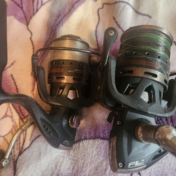 Сигнализатори със стойка две въдици на диамант на един риболов  4 либр