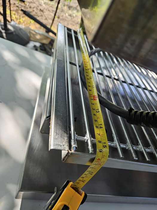 Принцесник Саламандър със движение нагоре и надолу по желание