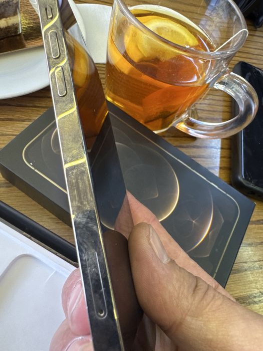 Айфон 12 про подажа