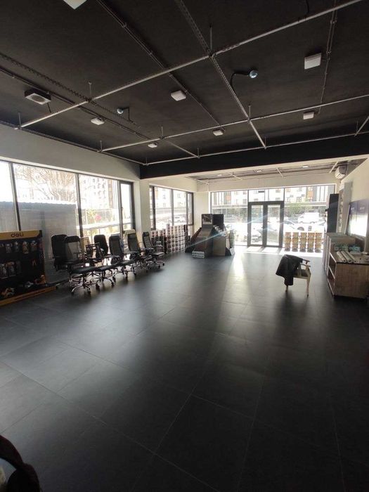 Продаётся коммерческое помещение с ремонтом 670 м² | Махтумкули |