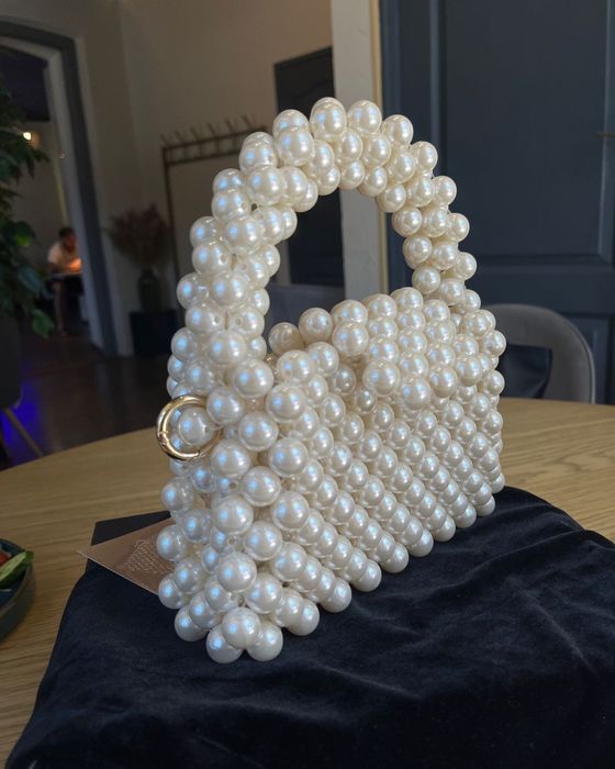 Qol ishi durli va xrustal sumkalar