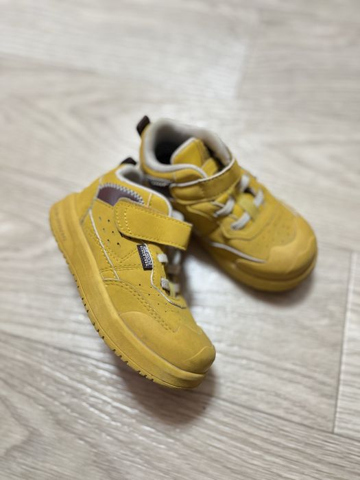 Ботинки-кроссовки dr.kong 25 размер в идеальном состоянии