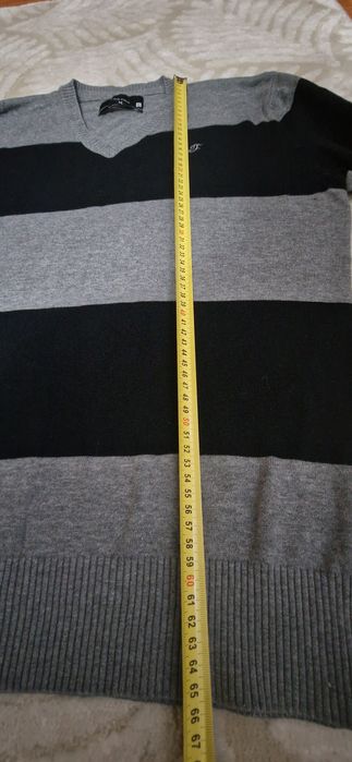 Pulovar bluza gri cu dungi negre