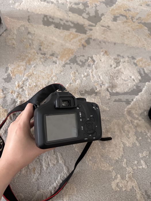 набор с камерой Canon 4000D