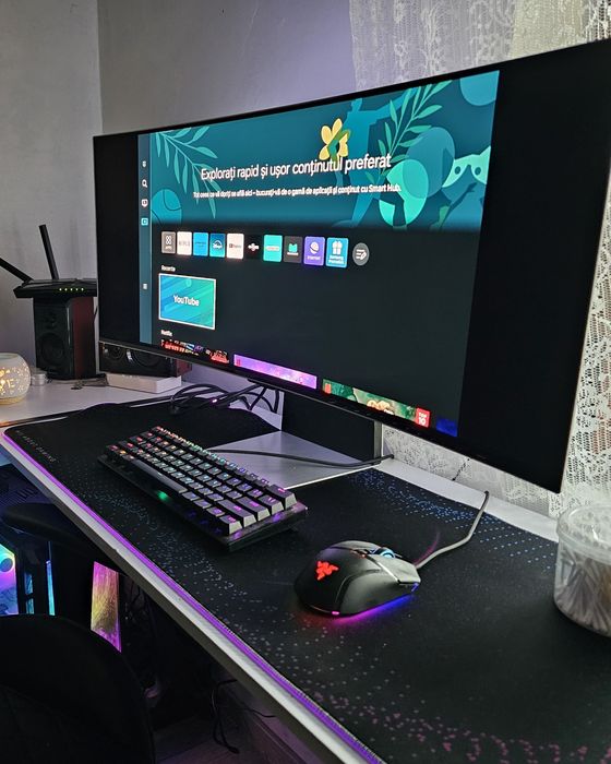 Monitor Samsung Odyssey OLED G8