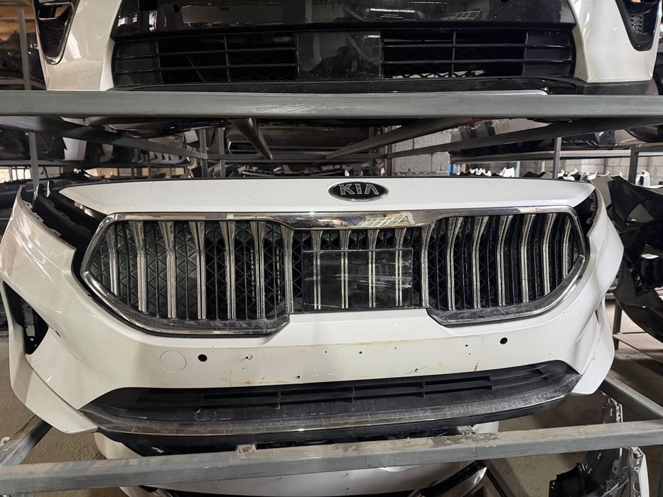 бампер на Hyundai Sonata.