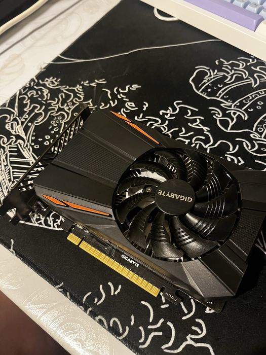 Видеокарта gtx1050(3gb)