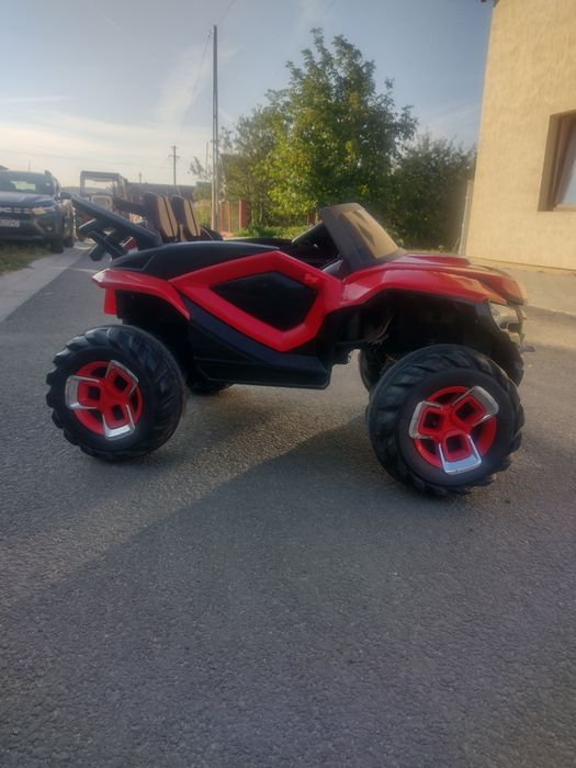 Vând mașinuță de copii !