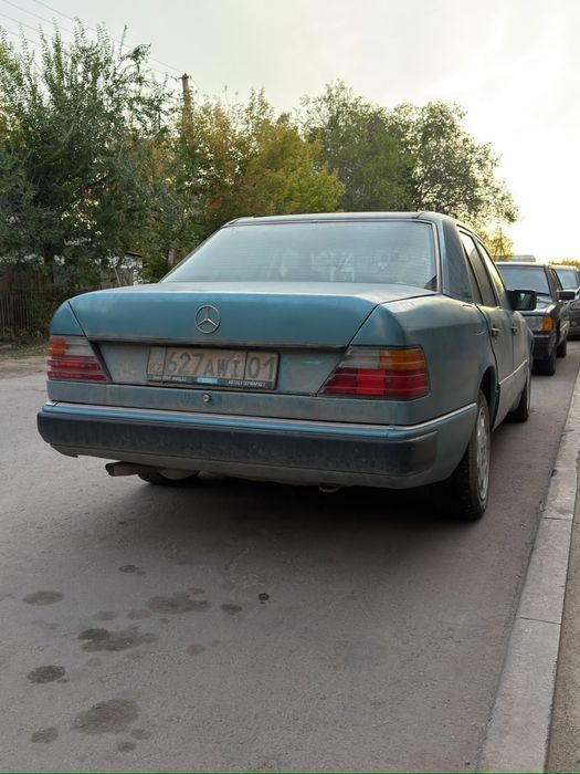 Мерседес 124 3.0