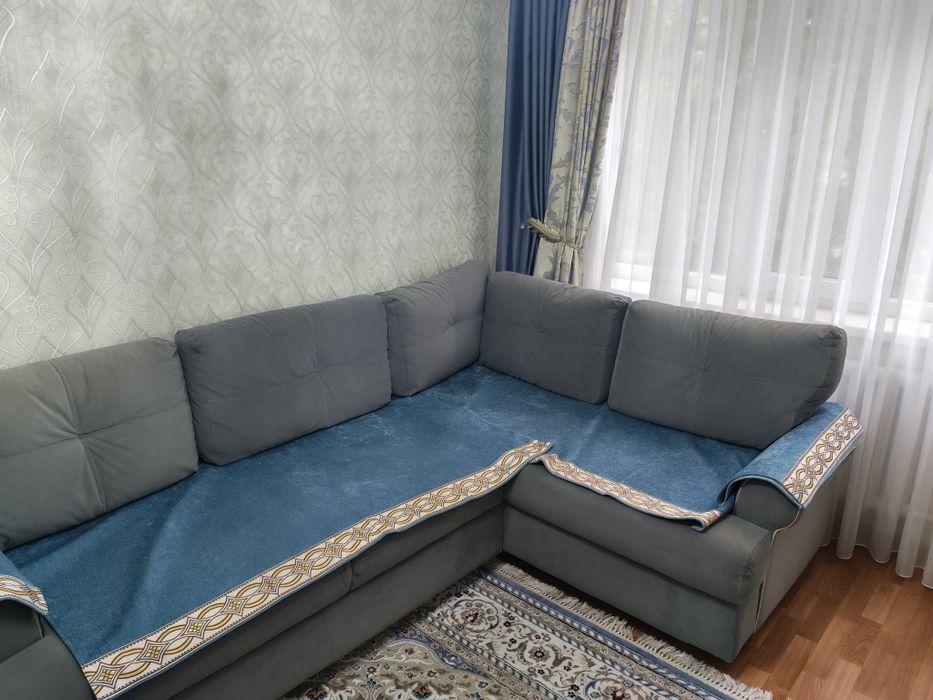 Диван в хорошем состояний