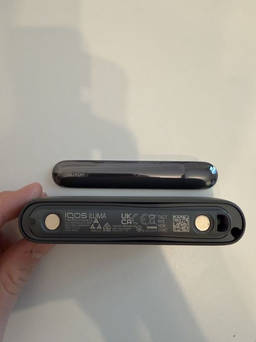 Iqos Iluma negru