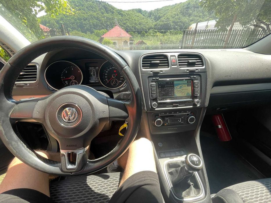 VOLKSWAGEN Golf 2010 — imagine 4