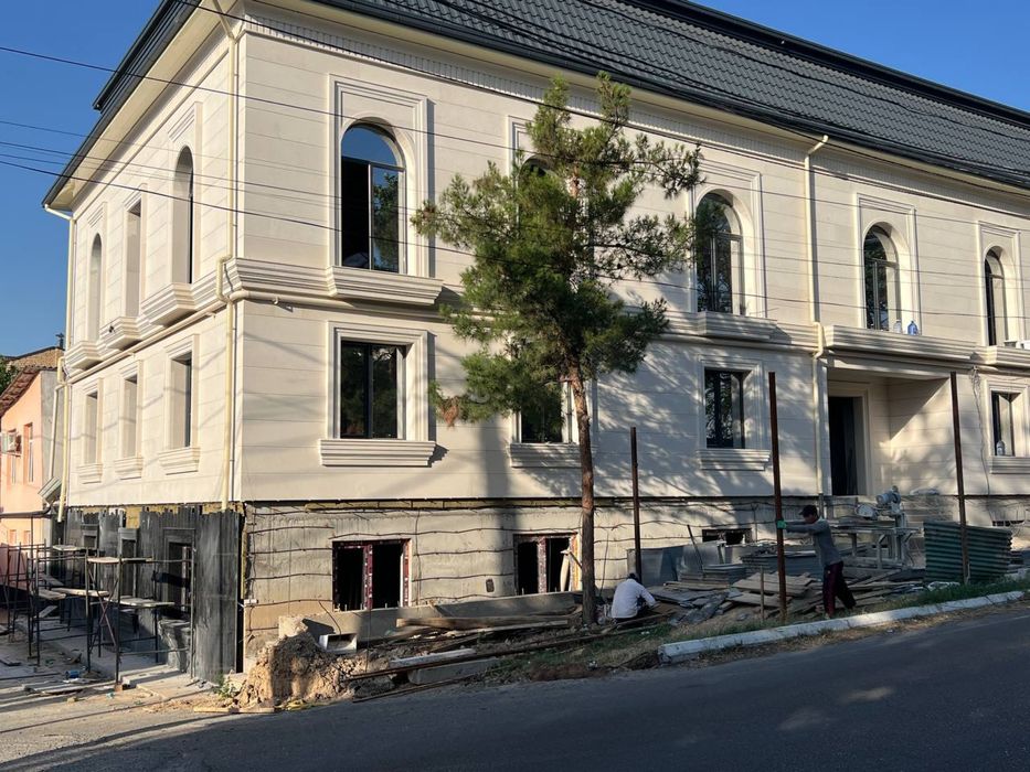 Вообще БОМБИНА ЖОЙ! ПРОДАЁТСЯ ЗДАНИЕ ц.Луначарского 1200м2 4этажа