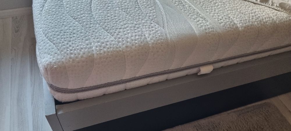 Продавам мебели за детска стая