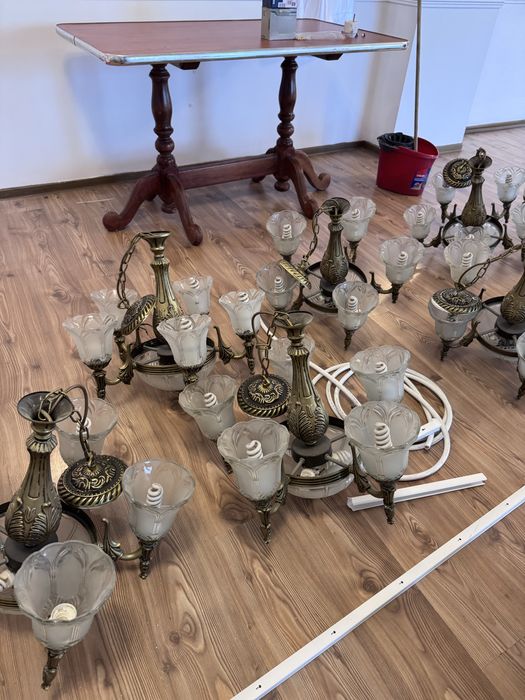 Lampa candelabru lustra vintigi