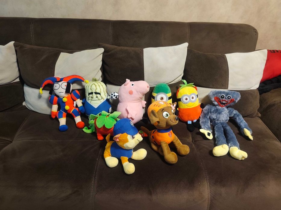 Плюшени играчки на любими герои