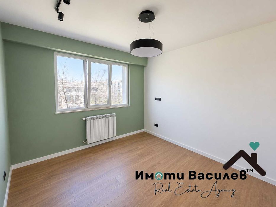 Продава се Тристаен апартамент в София, Център - 67 кв.м за 1804 €/кв.м - Снимка #6