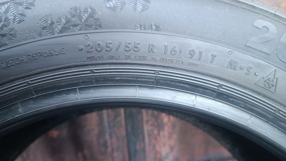 205/55/16 Semperit